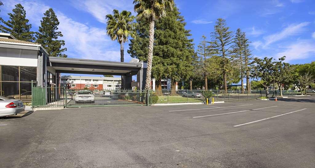 Surestay Plus Hotel By Best Western Sacramento North Exterior photo