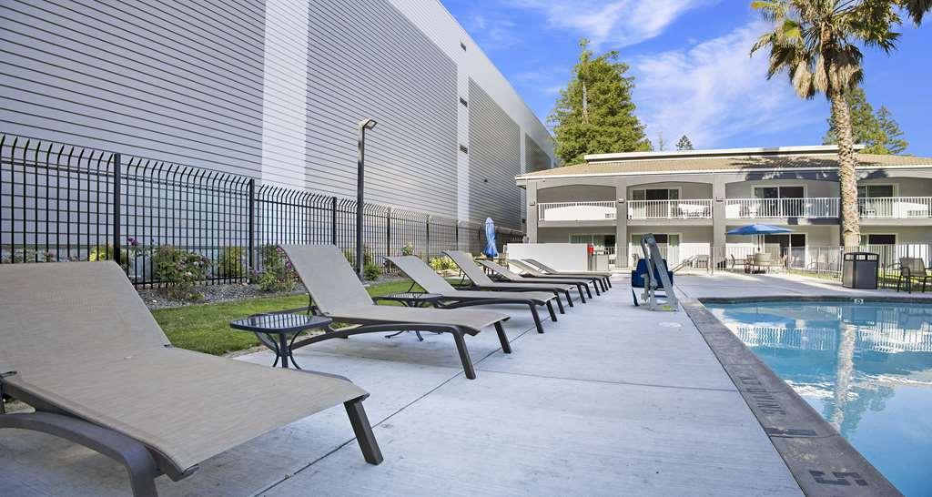 Surestay Plus Hotel By Best Western Sacramento North Facilities photo