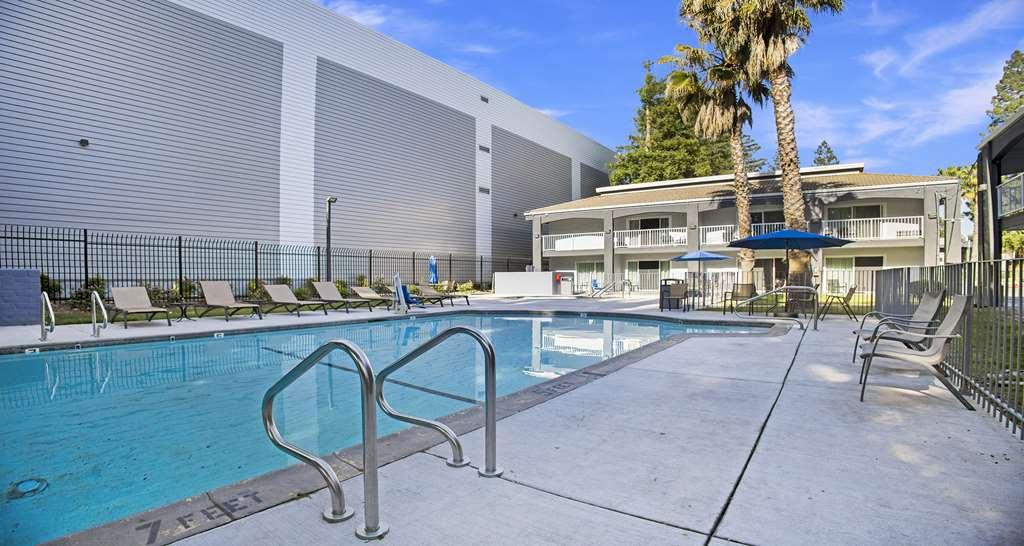 Surestay Plus Hotel By Best Western Sacramento North Facilities photo