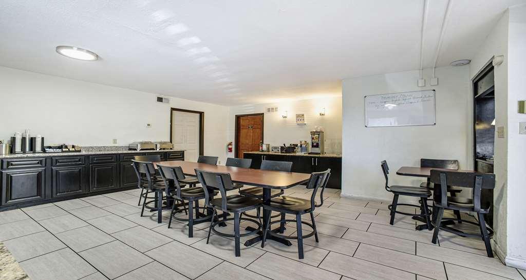 Surestay Plus Hotel By Best Western Sacramento North Restaurant photo