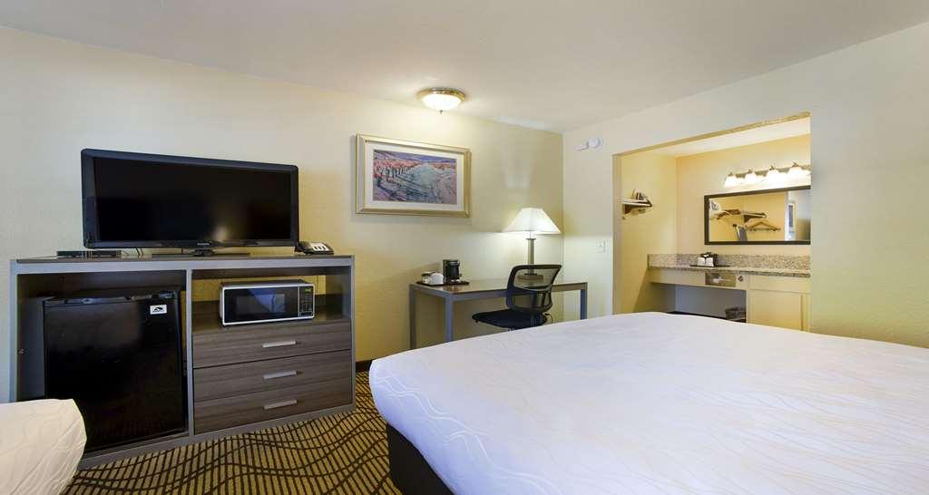 Surestay Plus Hotel By Best Western Sacramento North Room photo