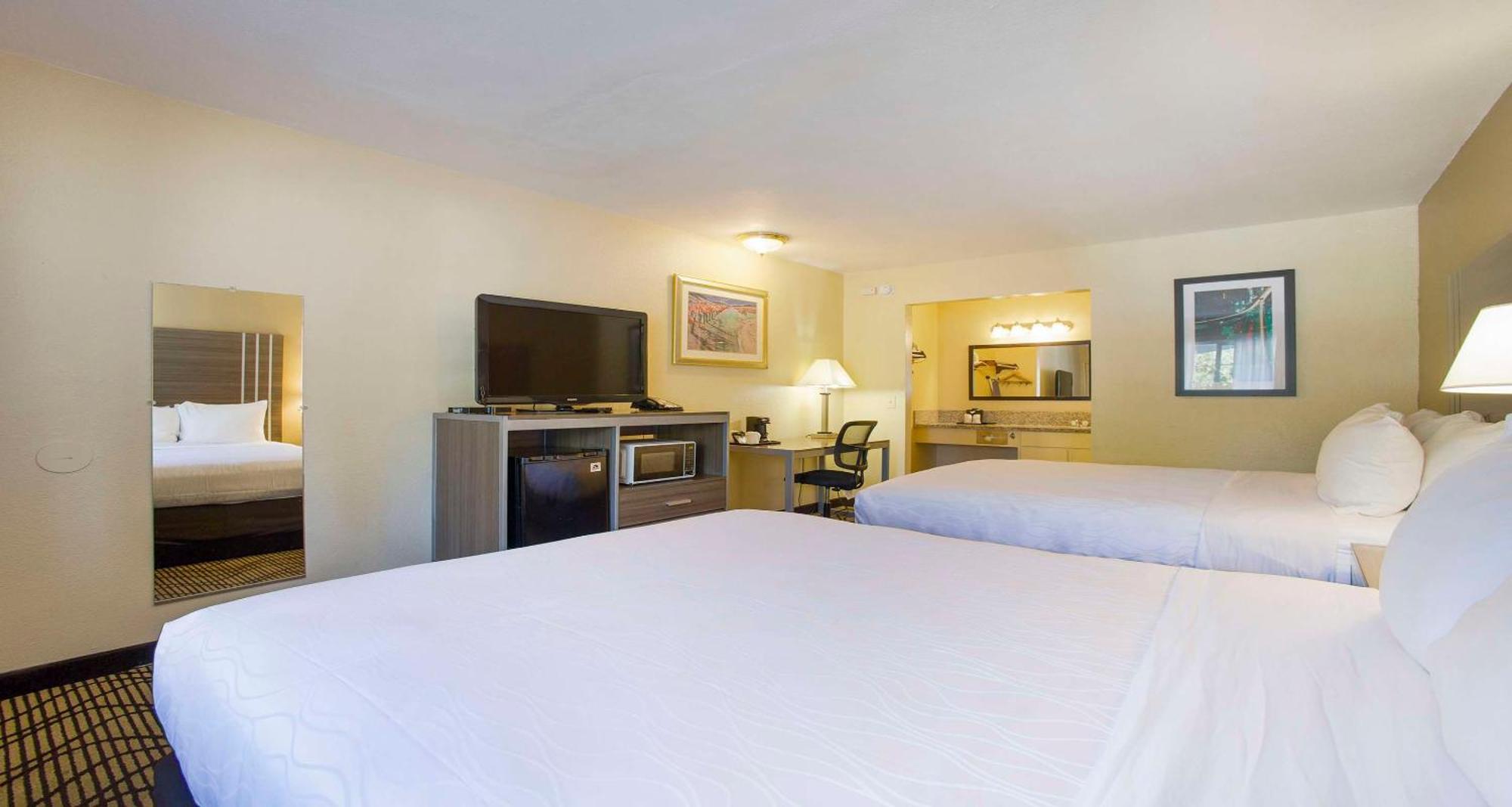 Surestay Plus Hotel By Best Western Sacramento North Exterior photo