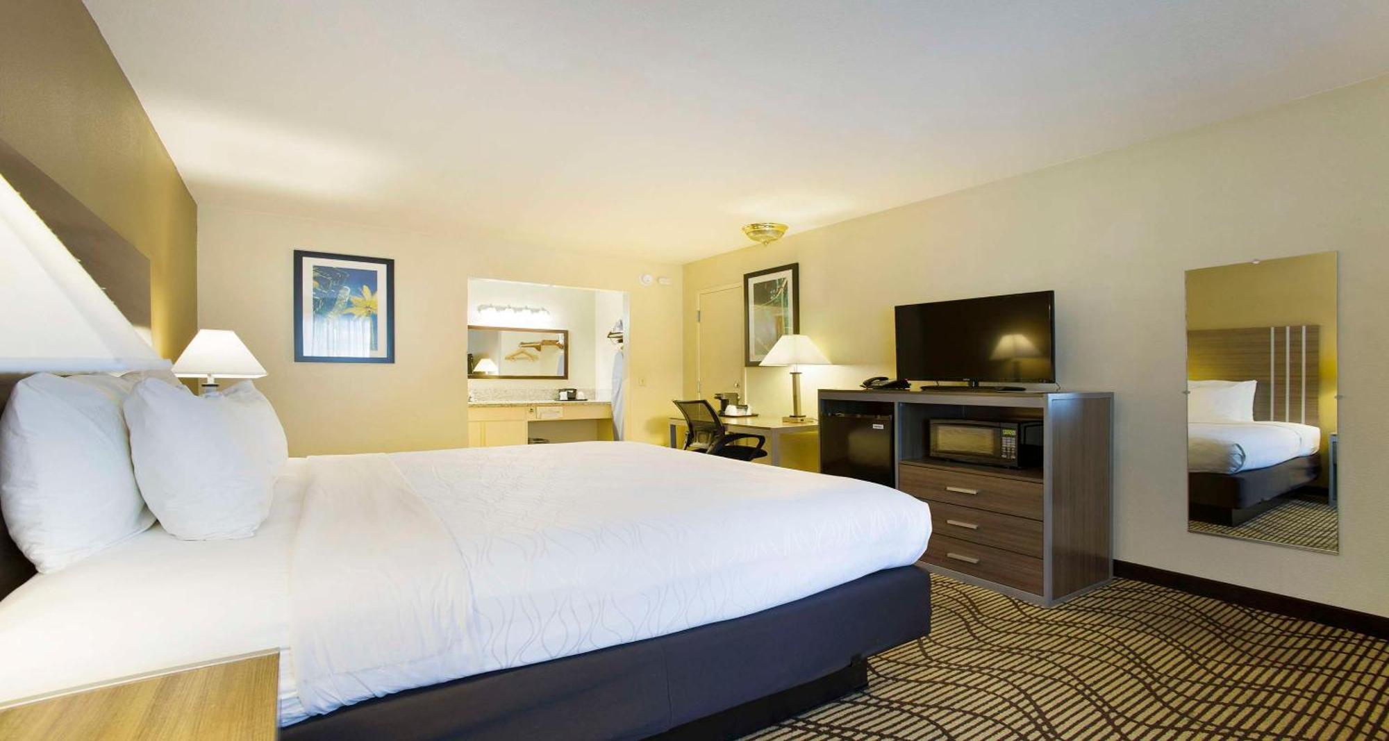 Surestay Plus Hotel By Best Western Sacramento North Exterior photo