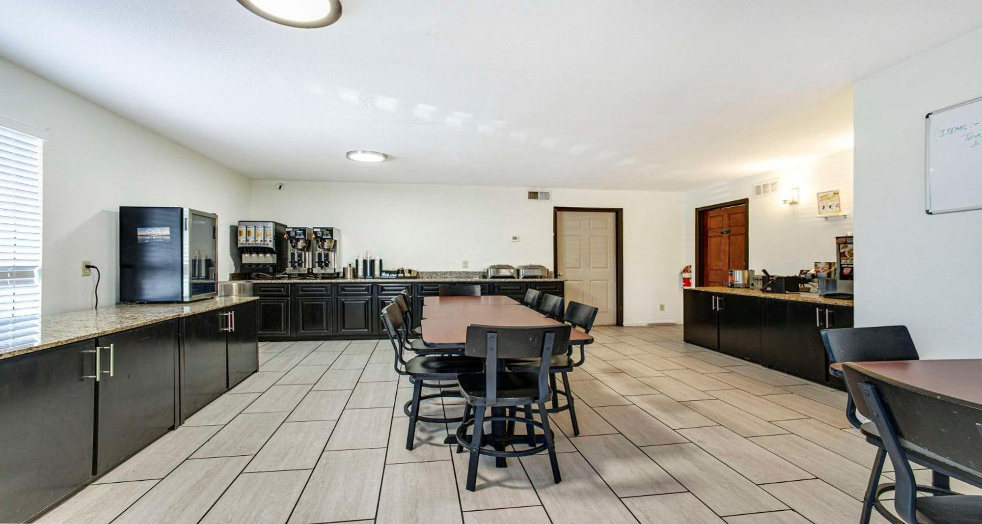 Surestay Plus Hotel By Best Western Sacramento North Exterior photo
