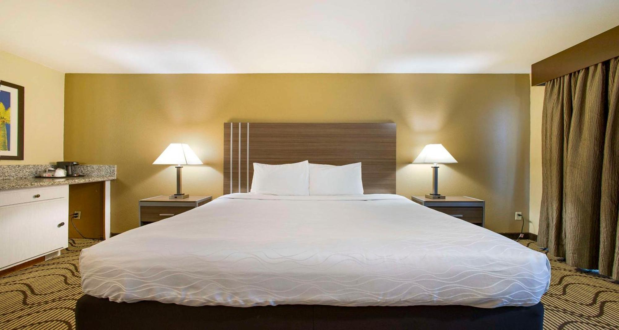 Surestay Plus Hotel By Best Western Sacramento North Exterior photo