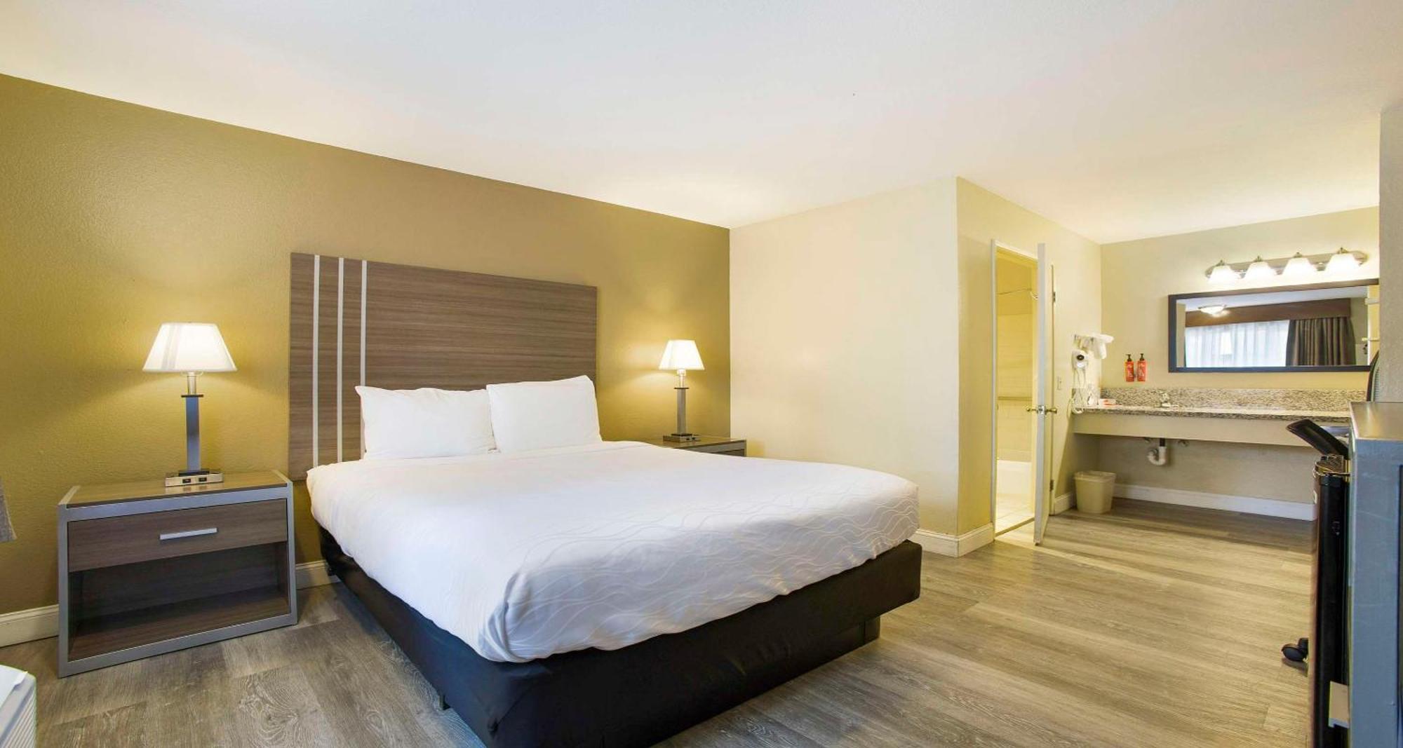 Surestay Plus Hotel By Best Western Sacramento North Exterior photo
